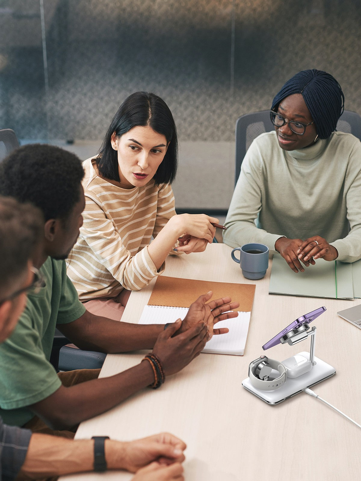 UGREEN MagFlow Qi2 Wireless Charger 25W 3 in 1 Wireless Charger Wireless Charging Station MagSafe Compatible for iPhone 16/15/14/13/12 MagSafe Seri