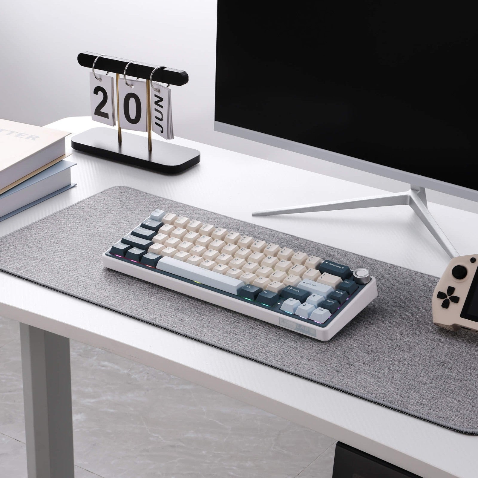 RK ROYAL KLUDGE R65 Mechanical Keyboard, RGB, 2.4Ghz/BT/Wired, Customized Switches, Blue, Mixed Color