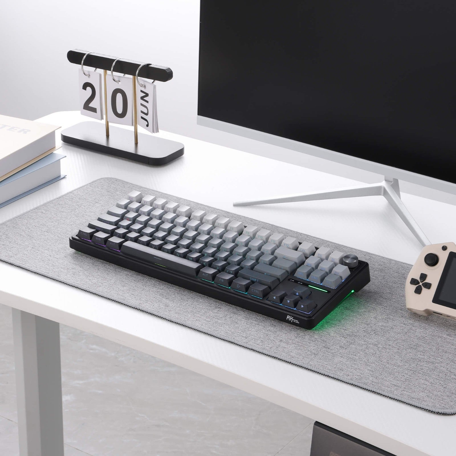 RK ROYAL KLUDGE R87Pro Mechanical Keyboard, RGB, 2.4Ghz/BT/Wired, Customized Switches, Gradient Black